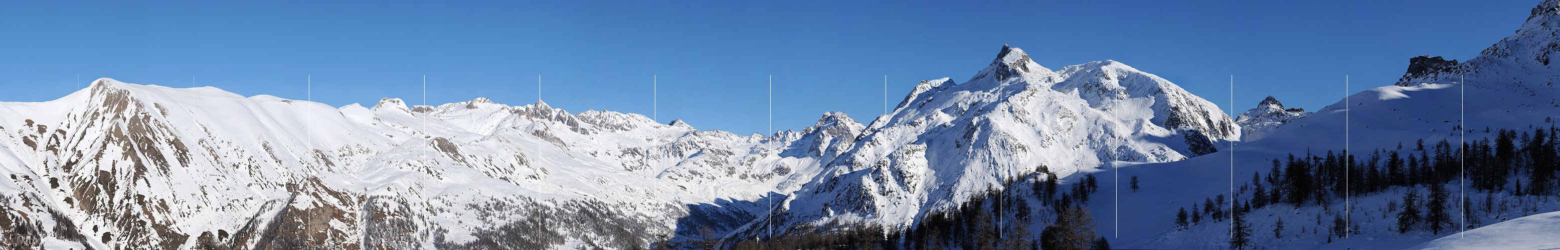 P003067: Panoramabild Winterliche Berglandschaft