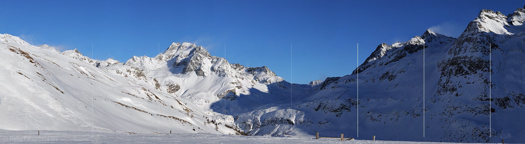 P003163: Panoramabild Schneefahnen am Gipfel