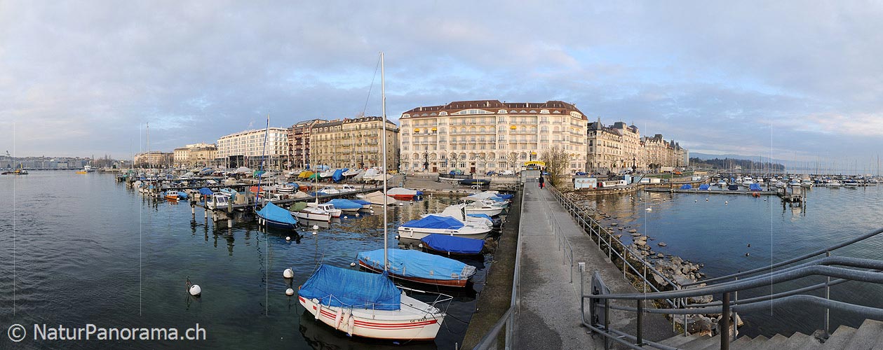 P003310: Panorama boat harbor in Geneva