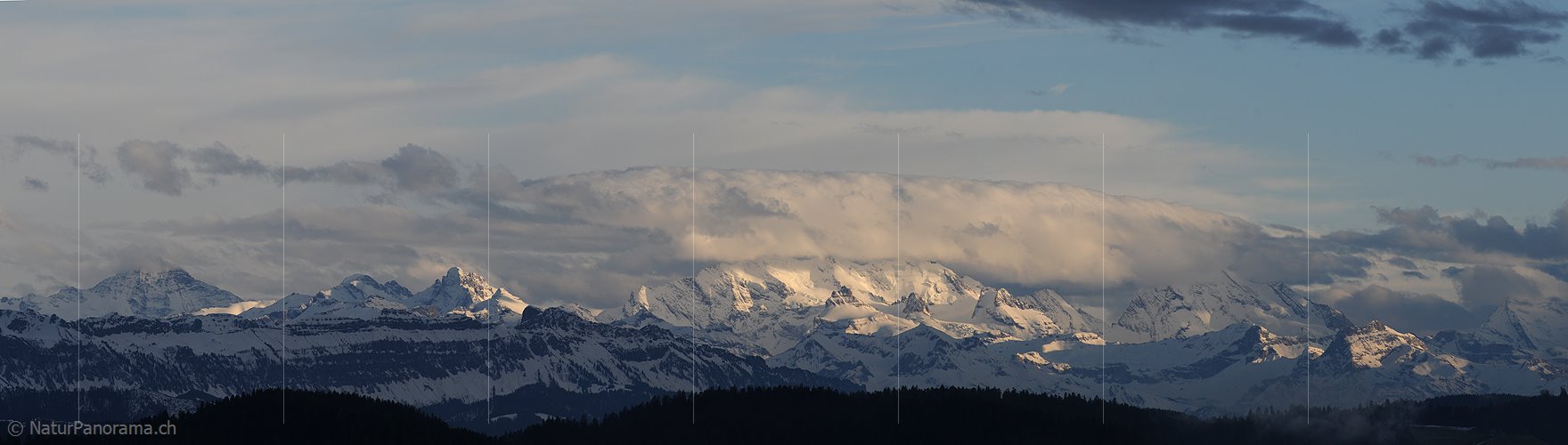 P003356: Panoramabild Wolkenstimmung mit Blüemlisalp