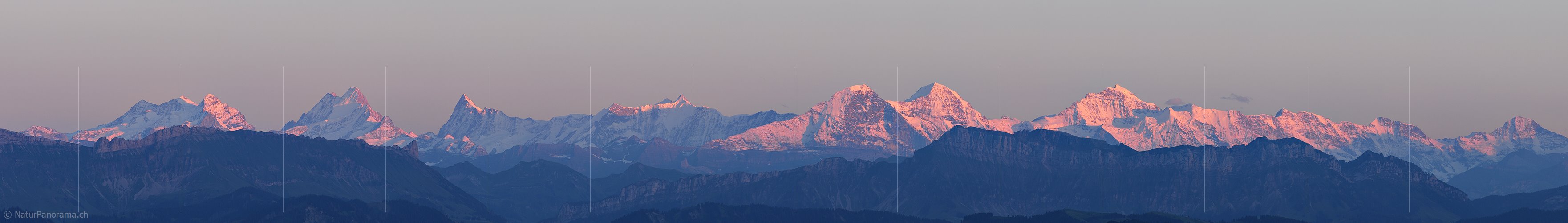 P004004: Panoramabild Alpenkette im Abendrot