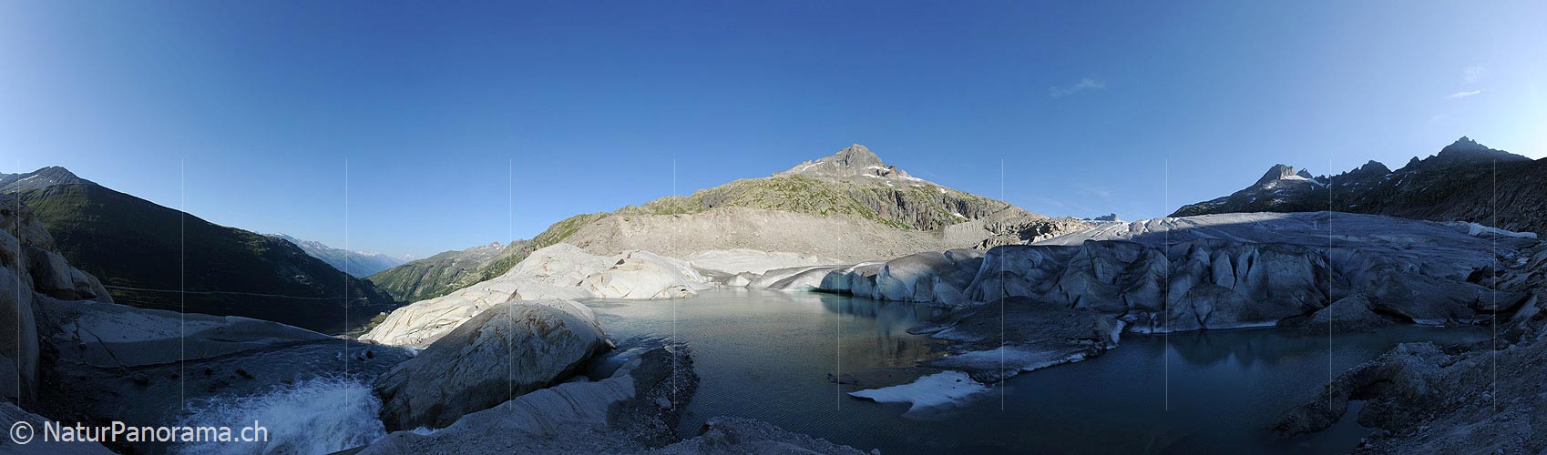 P005452: Panoramic picture of a glacier