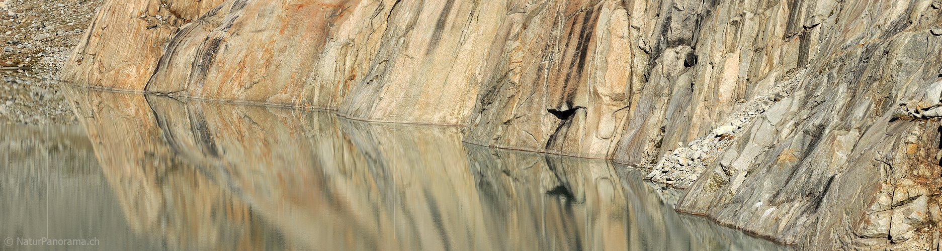 P005585: Panoramabild Spiegelung im Gruebensee (Gröebeseewli)