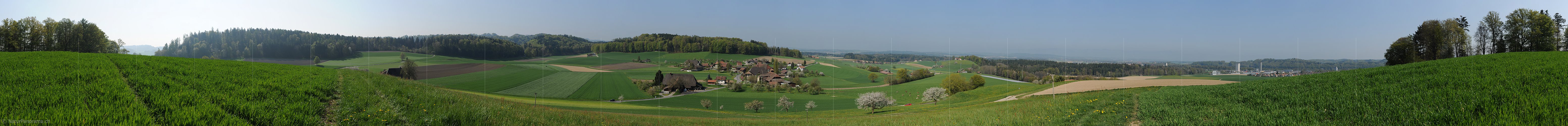 P007408: Panorama Bauerndorf in Kulturlandschaft