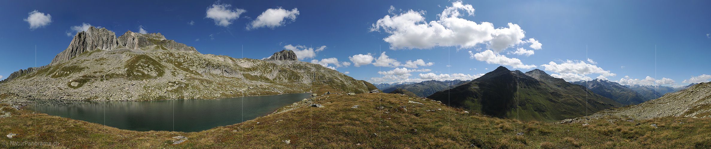 P008232: Panoramafoto Lutersee (Andermatt, Oberalppass)