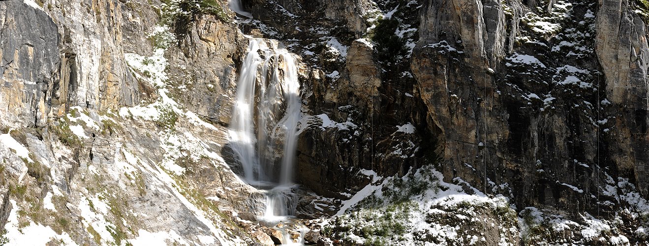 P008365: Panoramabild Wasserfall über Dolomitstufe
