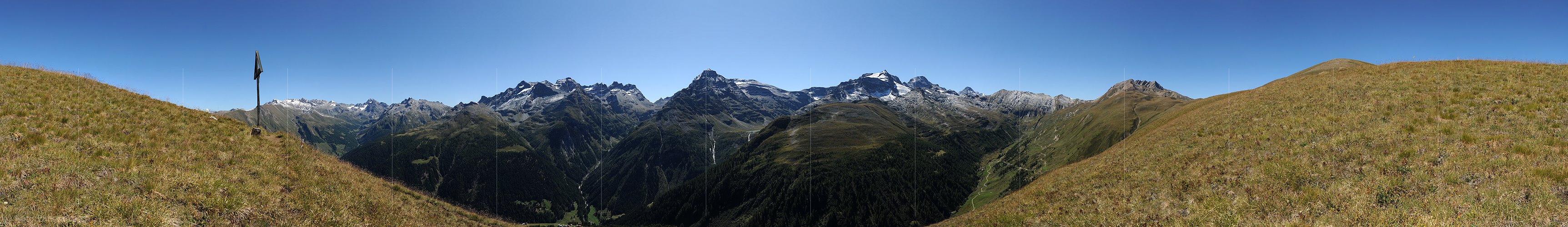 P008391: Gipfelpanorama Breithorn Kreuz (Binntal)