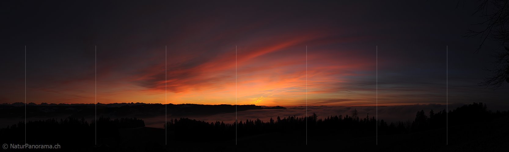 P008973: Panorama Dramatischer Abendhimmel über dem Emmental