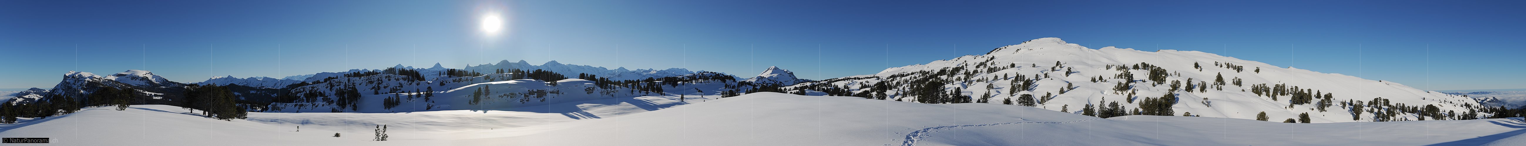 P009011: Panoramabild Winterlandschaft in den Berner Voralpen