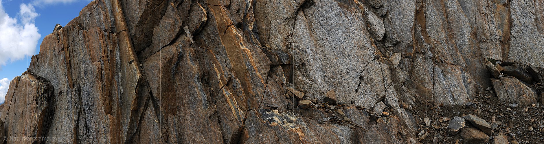 P010062: Panoramabild Geschichteter Bündnerschiefer