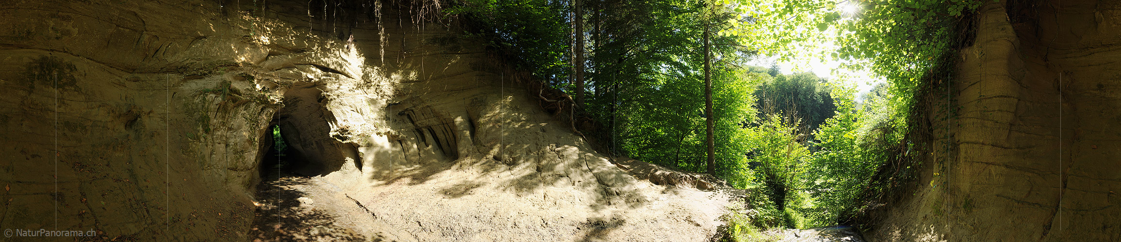 P010086: 360° Panoramabild Höhle in Sandstein