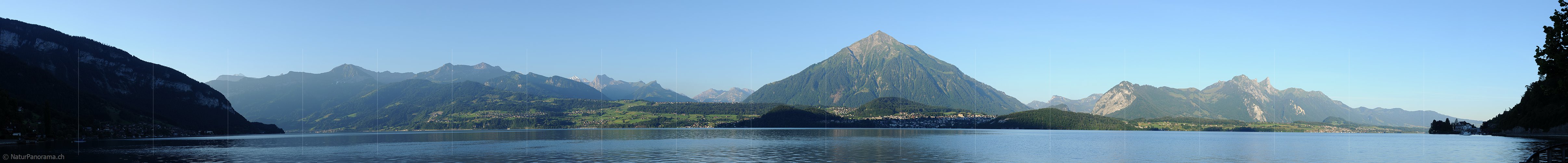 P010238: Panoramabild Thunersee und Niesen