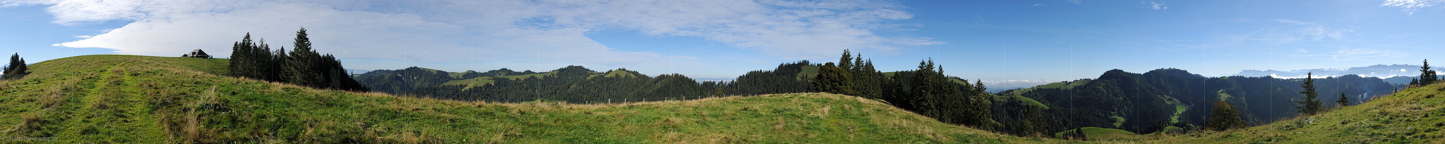 P010642: Panoramabild Bewaldeten Hügellandschaft (Napfregion)