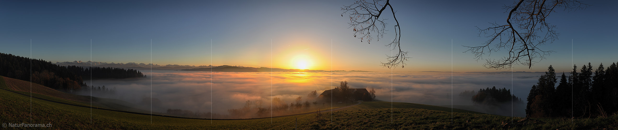 P010916: Panoramafoto Abendstimmung mit Nebelmeer
