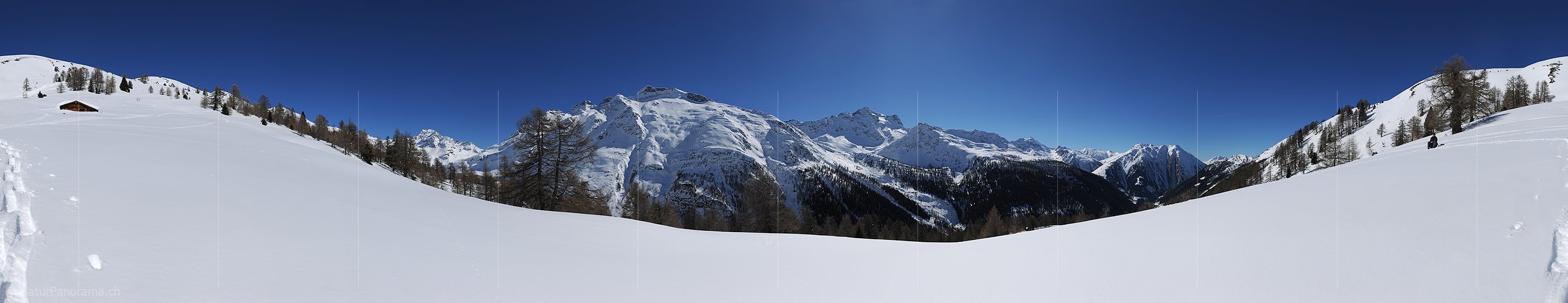 P012205: 360° Panoramafoto Unberührte Winterlandschaft in den Schweizer Alpen