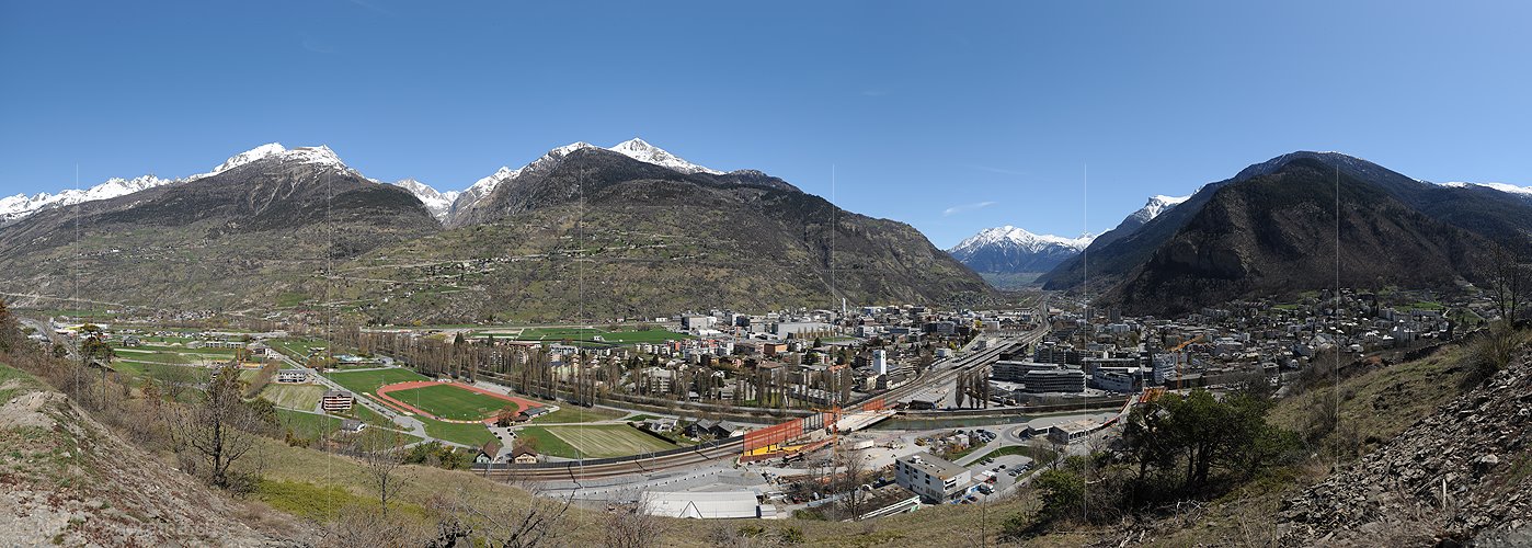 P012294: Panoramabild der Stadt Visp