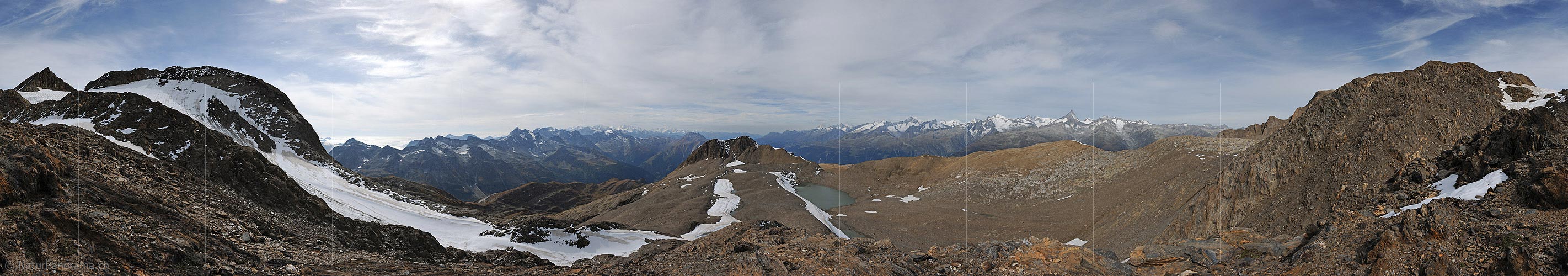 P013708: 360° Panoramic photo Barren mountain landscape