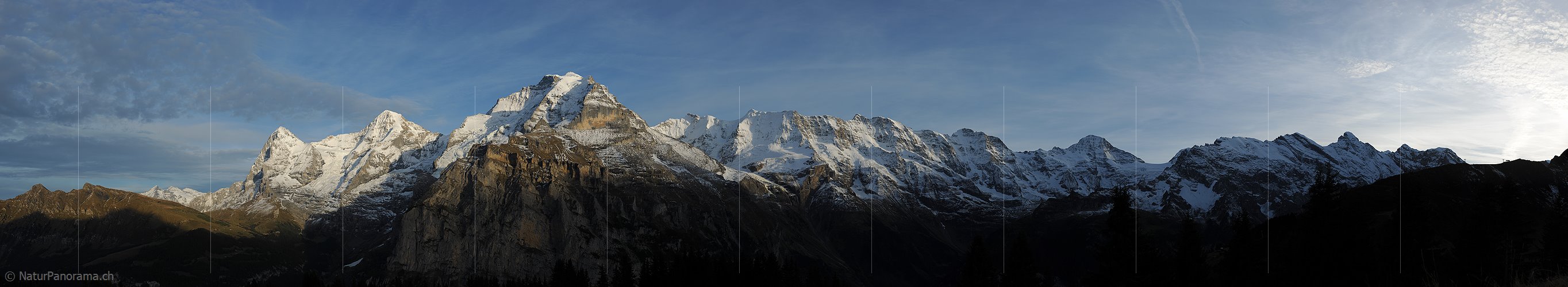 P013781: Panorama der Berner Hochalpen im Abendlicht
