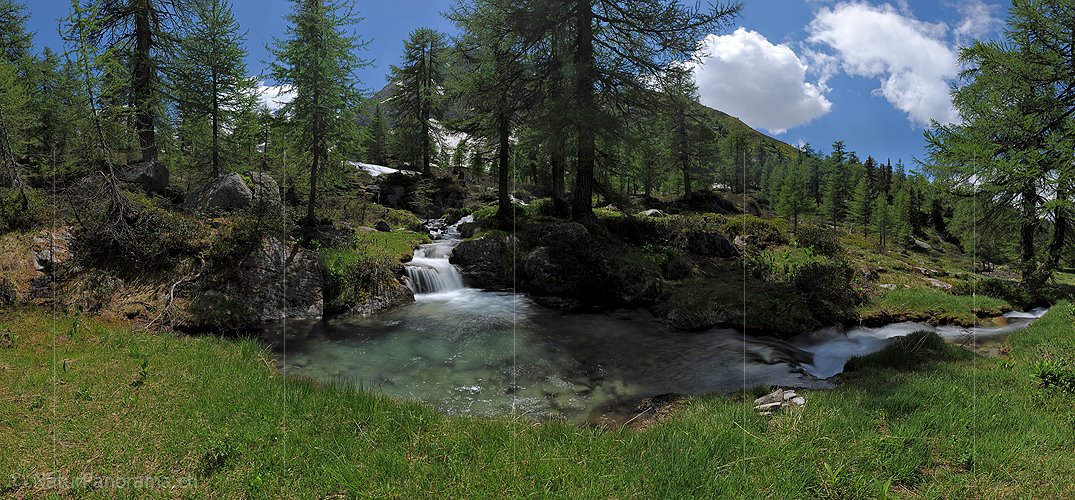 P014691: Panoramafoto Bergbach mit Wasserbecken in Naturlandschaft