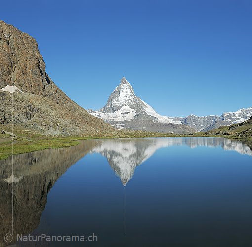 P014803c: Hochaufgelöstes Foto Spiegelung des Matterhorns