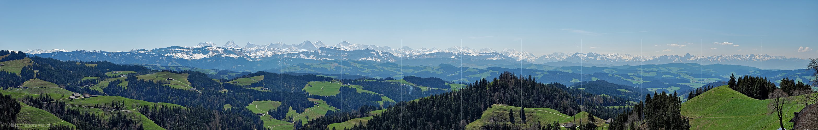 P016022c: Panoramafoto Berner Alpen vom Emmental