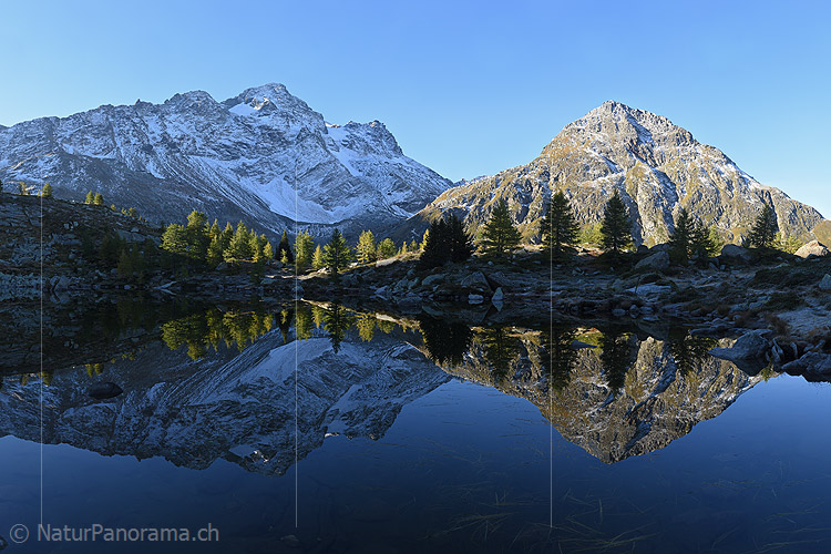 P016902a: Gigapixel panoramic photo Perfect reflection in the mountain lake (Early morning)