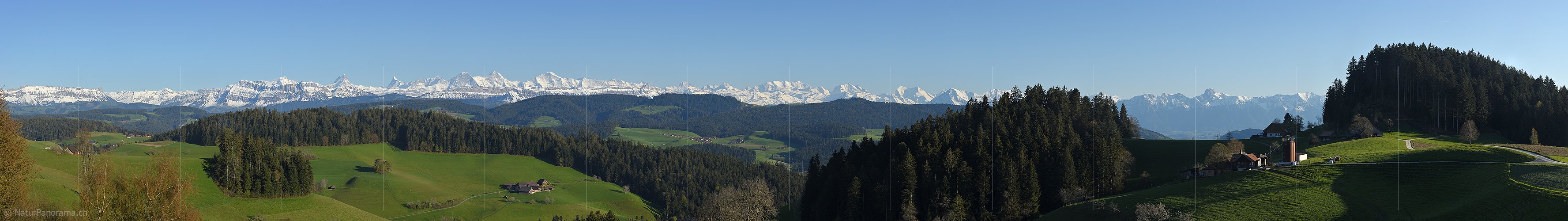 P017672: Panoramafoto Berner Alpen vom Emmental