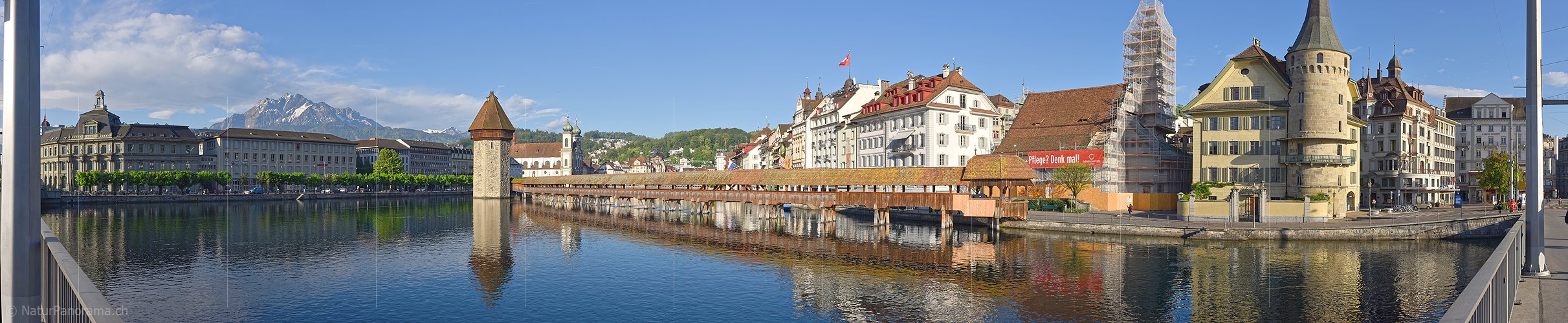 P021225: Panoramafoto Luzern, Pilatus, Kapellbrücke und Wasserturm