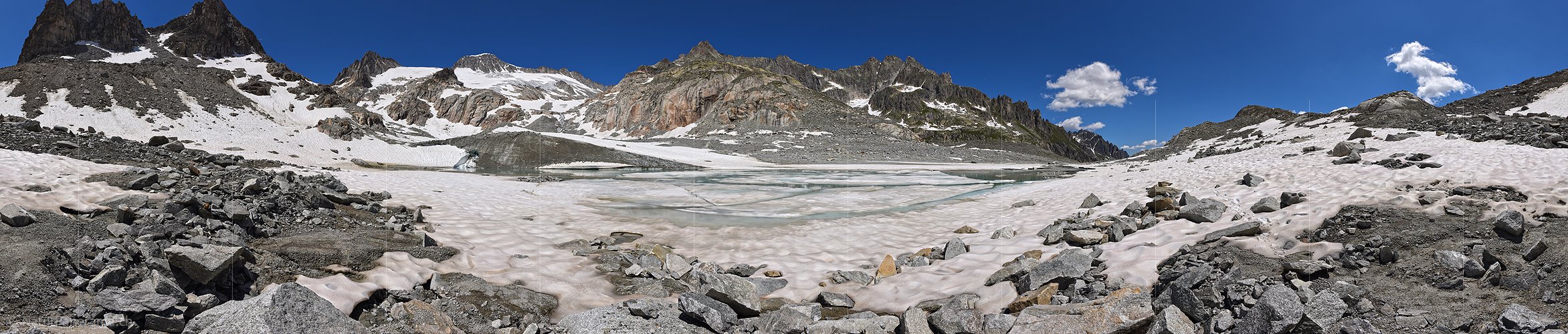 P021729: 360° Panoramafoto Eisbedeckter Gletschersee am Tiefengletscher (Stand 13.7.2018)