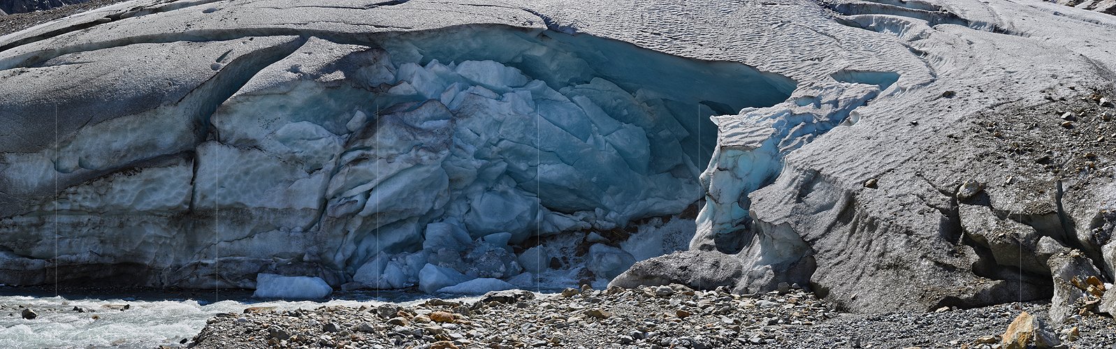 P022030: Panoramafoto Zerrissenes Gletschereis am Gletschertor