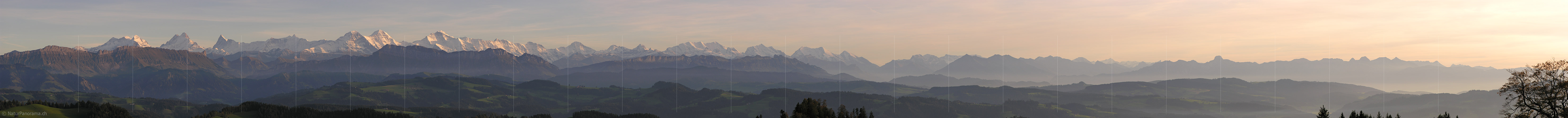 P001475a: Panoramafoto Abendstimmung über dem Emmental