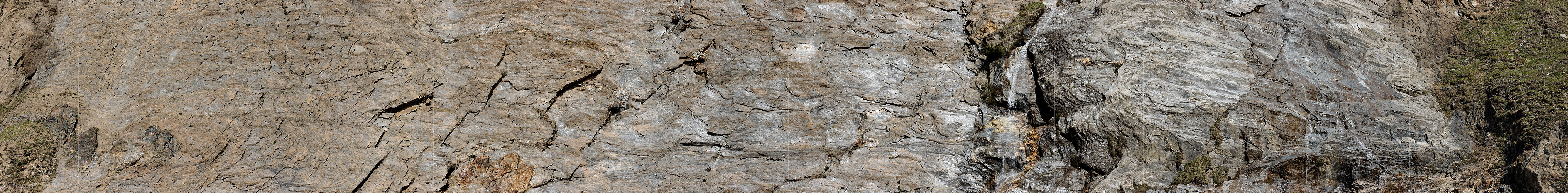 P014561a: Panoramafoto Strukturierter Bündner Schiefer
