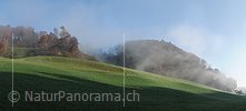 Panoramabild Herbstmorgen in Hügellandschaft