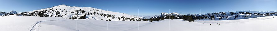 Panoramafoto Winterlandschaft in den Berner Voralpen