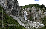 Hochauflösendes Bild Wasserfall über Dolomitstufe